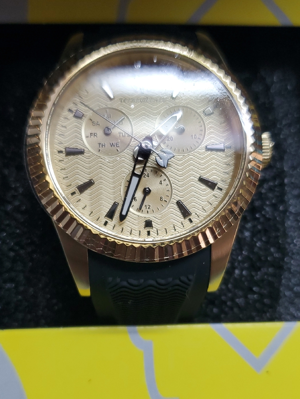Invicta Bright Blue Protective Travel Watch Case
